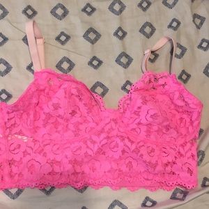 New Victoria’s Secret pink bra